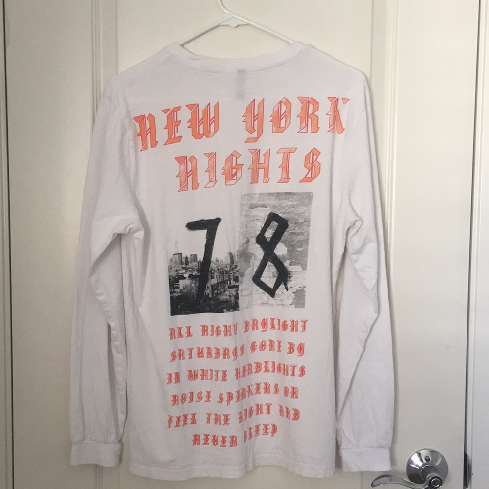 New York Long Sleeve Size M